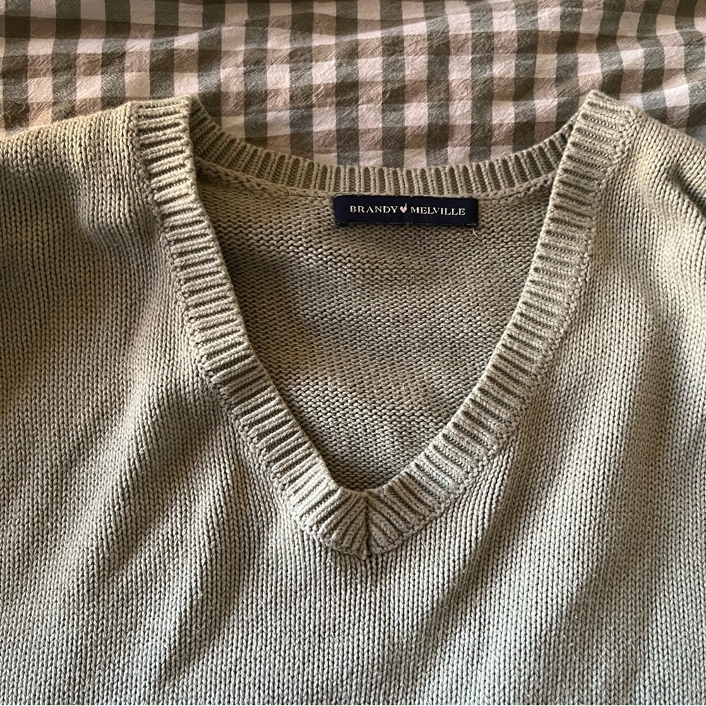 Brandy Melville V-Neck Oversized Sweater - Picture 3 of 6